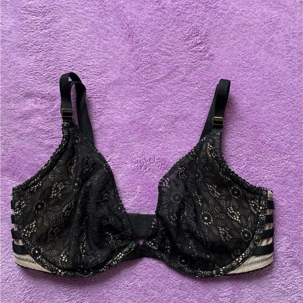 Victoria's Secret Very Sexy bra